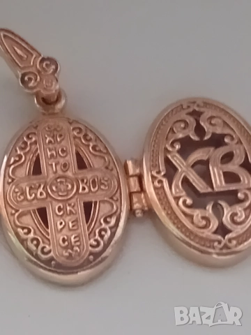 Православен ажурен руски златен  медальон за снимка с две лица, снимка 5 - Колиета, медальони, синджири - 52465046