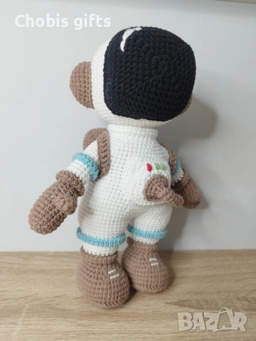 Плетен космонавт/астронавт, снимка 2 - Плюшени играчки - 53464806