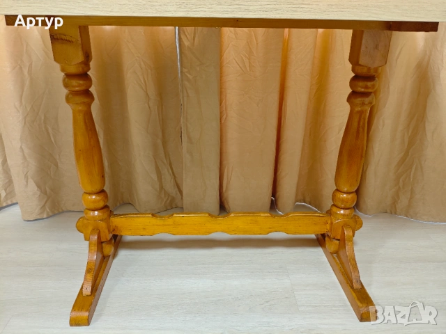 Кухненски комплект от маса и два стола, снимка 2 - Маси - 54063764