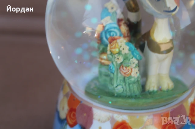 Немска стъклена топка/глобус с фигурка ''Goebel'', снимка 12 - Антикварни и старинни предмети - 51107862