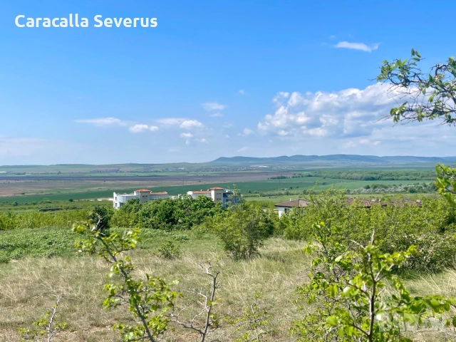 Ексклузивен панорамен парцел в гр. Несебър с морска и планинска гледка - 4703 кв.м., снимка 2 - Парцели - 53696860