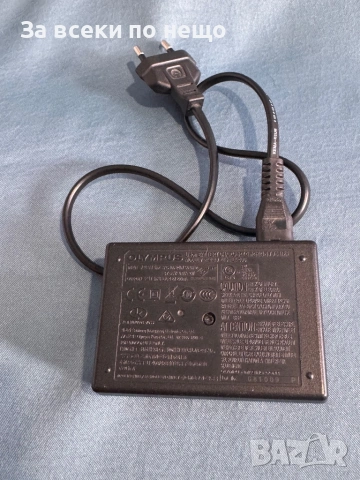 Оригинално Зарядно Olympus Li-40C за батерии Olympus Li-40B, Li-42B, снимка 5 - Батерии, зарядни - 53330924