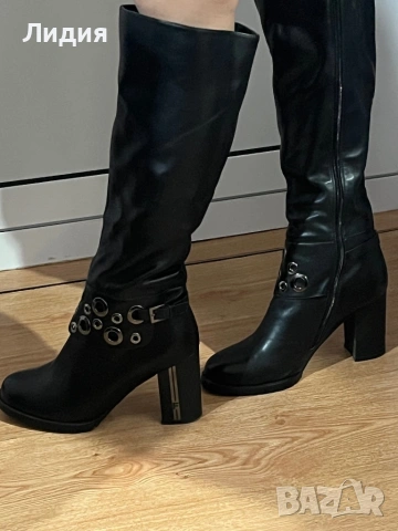 Дамски черни високи ботуши с ток MatStar