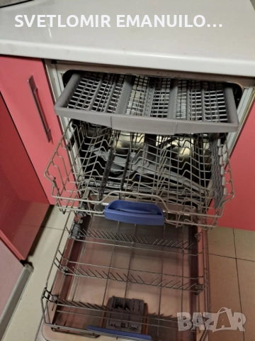 Съдомиялна машина Bosch, снимка 3 - Съдомиялни - 52545009