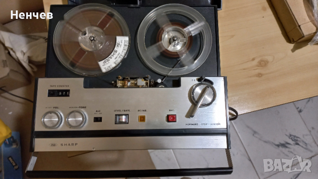 Магнетофон преносим  "SHARP", снимка 2 - Радиокасетофони, транзистори - 53682853