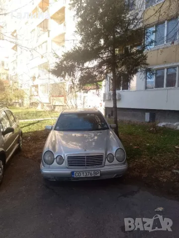 Продава Мерцесес-Benz E 250 2.5 150 к.с. Седан Дизел 1996 г.,ръчни скорости, 20000 км., снимка 2 - Автомобили и джипове - 48154051