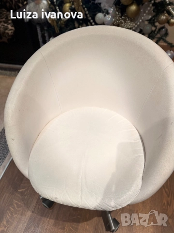 Въртящ стол подходящ за тоалетка за грим, снимка 2 - Столове - 52617763