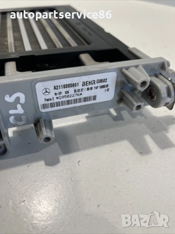 Радиатор на отоплителна матрица за Mercedes Cls W219 (2009) A2118300861, снимка 2 - Части - 54159067