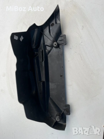 Капак двигател БМВ Е90 91 92 93 BMW, снимка 4 - Части - 53117055