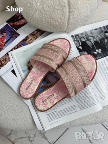 Комплект рокля на Zara и чехли на LBD, снимка 11 - Други - 53153716