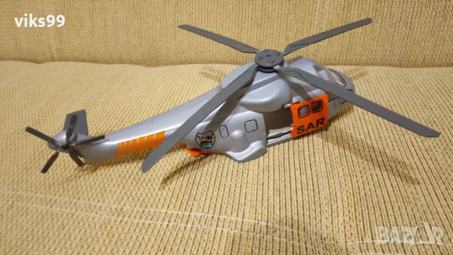 Метален SAR Transport Helicopter SIKU 1:50, снимка 4 - Колекции - 47628275