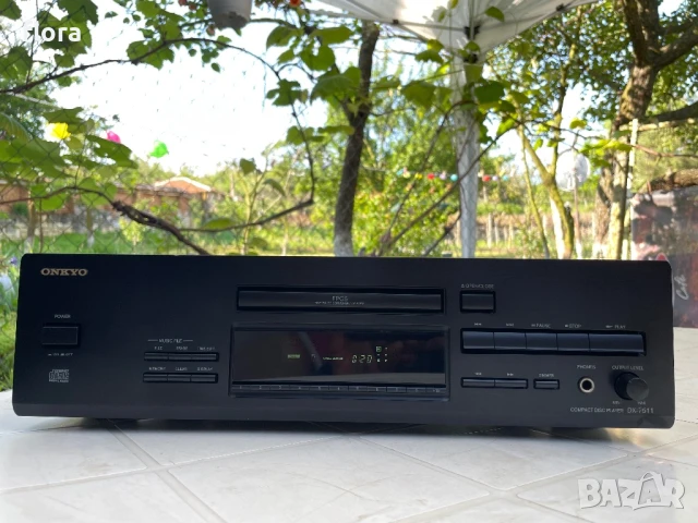 ONKYO DX-7511 High End CD Player + remote 