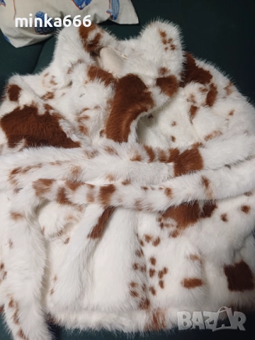 Естествена кожа дамско палто, снимка 4 - Палта, манта - 52631611