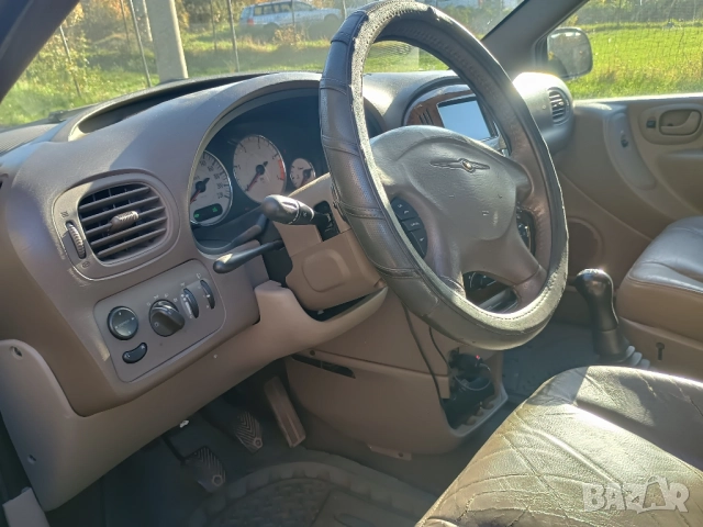 Продавам запазен и икономичен ван, снимка 15 - Автомобили и джипове - 52384160