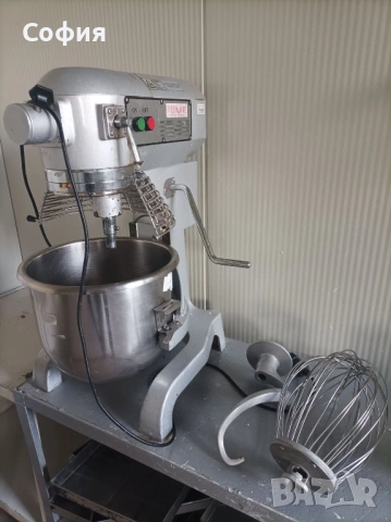 Професионално оборудване от сладкарски цех (цените в списъка по-долу)