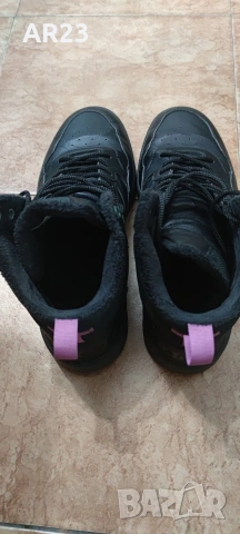 Adidas Hoops 2.0 Mid Winter 44⅔ (28.5 см) – Отлично състояние, снимка 2 - Маратонки - 53702176