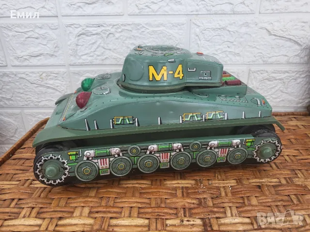 Колекционерска тенекиена играчка танк TOIYO JAPAN