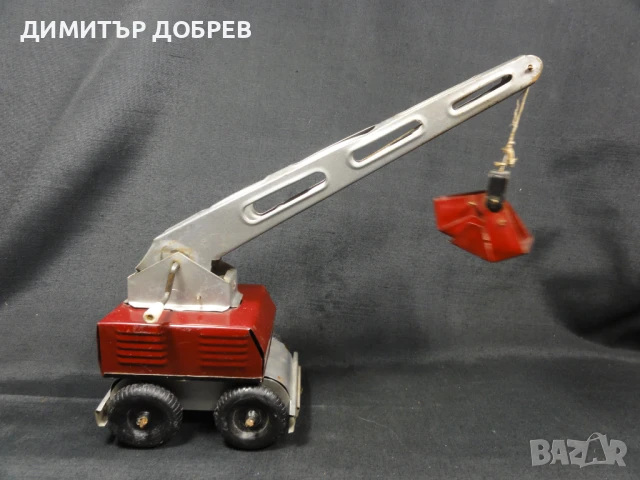 СТАРА РЕТРО СОЦ НРБ МЕТАЛНА ИГРАЧКА МИР РАЗГРАД