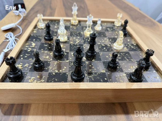 Ръчно изработен светещ шах, снимка 7 - Шах и табла - 52594899