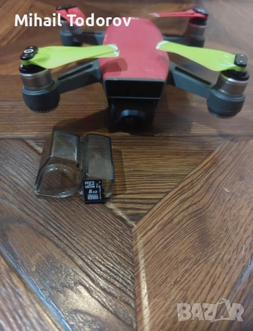 Дрон Dji Spark с дистанционно 