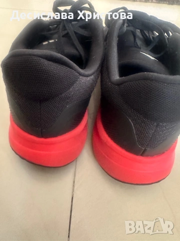 Дамски маратонки Адидас-37,5 н, снимка 5 - Маратонки - 53666736