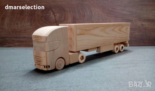Декоративен дървен камион влекач с ремарке DMAR 316