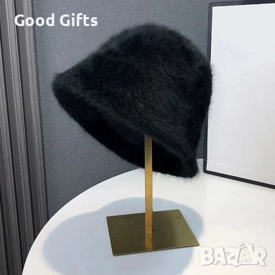 Дамска зимна шапка с пухкав ефект – стил и топлина през студените дни, снимка 8 - Шапки - 52029193