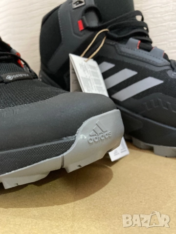 ADIDAS TERREX Swift R3 Mid GTX gore tex CONTINENTAL номер-45, снимка 8 - Спортни обувки - 52303635