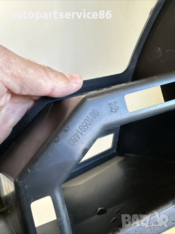 Държач скоба за заден десен броня за Peugeot 3008 1.2T (2022) 9810591480, снимка 2 - Части - 53569546