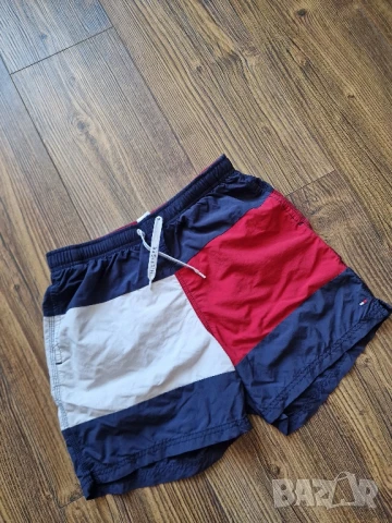 Страхотни детски юношески бански TOMMY HILFIGER размер 14- 16г, снимка 2 - Детско бельо и бански  - 51132906