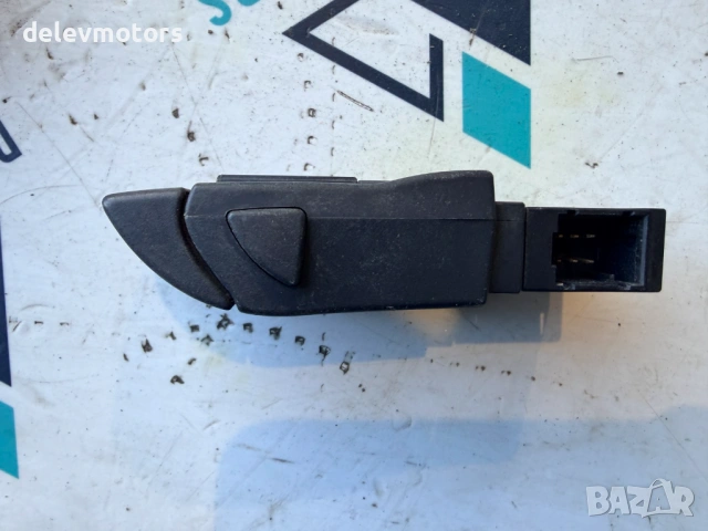 255522448R Джойстик за управление на радио от Dacia Dokker 1.6i, 109 ph., 5sp., 15 000 km, 2021, снимка 3 - Части - 53025993