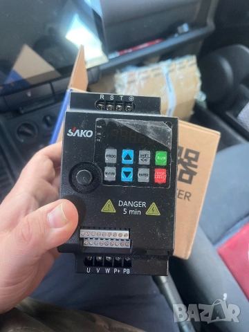 Инвертор с променлива честота 220v 380 2.2KW