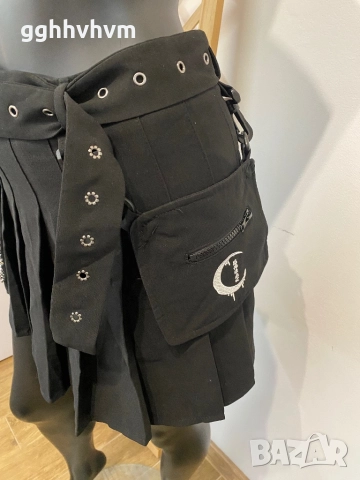 Пола панталонки, снимка 2 - Къси панталони и бермуди - 52914367