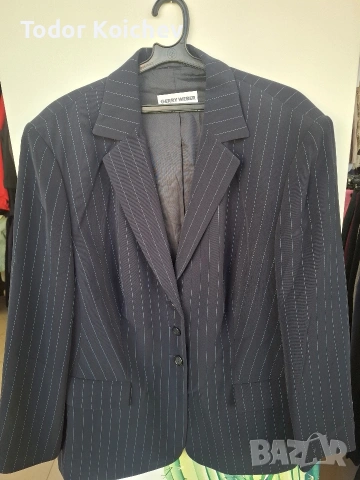 Продавам дамски маркови сака работя с еконт и спееди, снимка 4 - Сака - 53581238