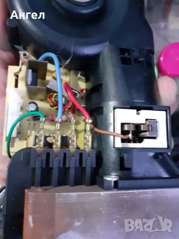 мотор от миксер bosch mom за части, снимка 3 - Друга електроника - 49892040