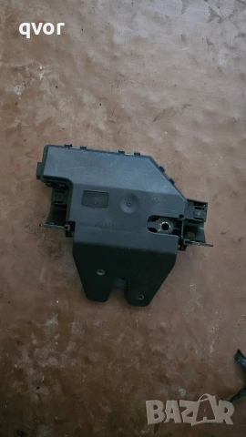 брава за багажник бмв е 46 седан 