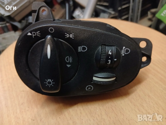 Ключ светлини за Форд Фокус 98AG 13A024 BE / 98AG13D024BE