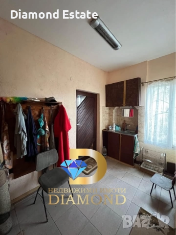 Двуетажна къща в село Надежден, общ. Харманли, снимка 10 - Къщи - 52362587