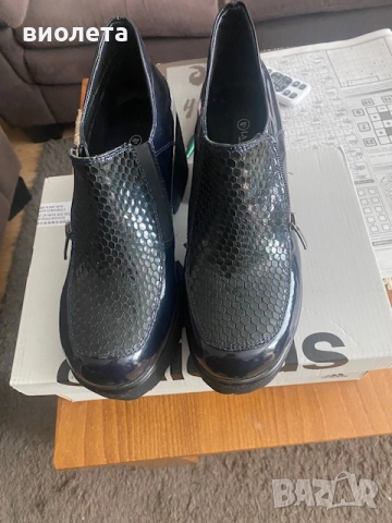 красиви и удобни лачени обувки, снимка 2 - Дамски ежедневни обувки - 52244250