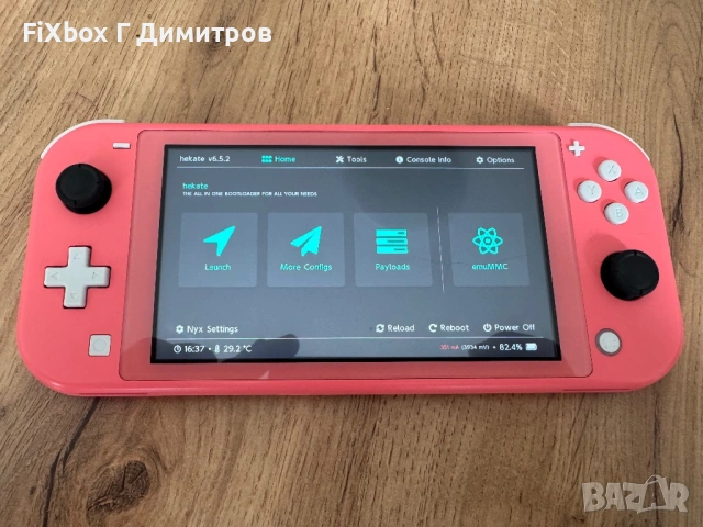 Nintendo Switch Lite с чип + 64гб с много игри Atmosphere Hekate Kefir , снимка 2 - Nintendo конзоли - 54201752