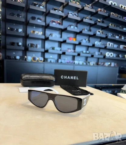 очила с черен обикновен калъф gucci chanel, снимка 7 - Слънчеви и диоптрични очила - 50674632