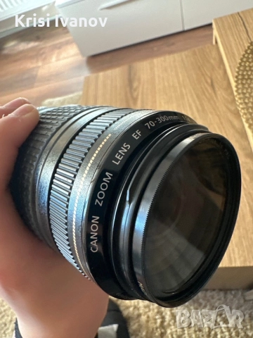 📷 Обектив Canon EF 70–300mm IS USM, снимка 4 - Обективи и филтри - 52977106