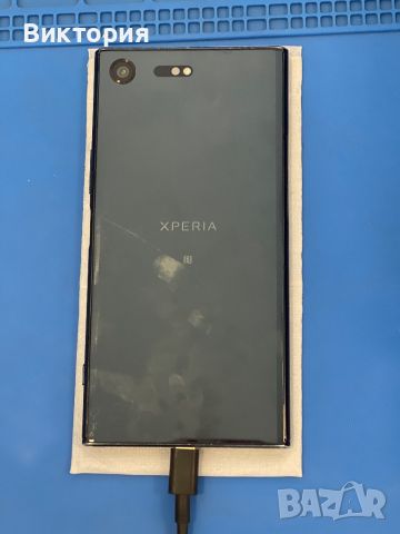 Sony Xperia XZ Premium със счупени предно и задно стъкло, заключен, неработещ тъч, снимка 2 - Резервни части за телефони - 46308629