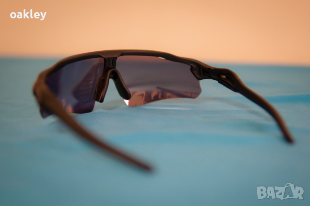 Спортни очила Oakley Radar Polarized Sunglasses, снимка 3 - Слънчеви и диоптрични очила - 44996311