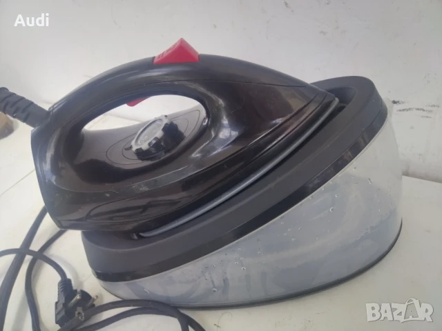 Ютия парогенераторна  Парна станция за гладене  Марка: Mellerware Midel: 23285  Мощност 2200W, снимка 5 - Ютии - 50504138