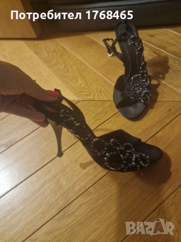Обувки, снимка 1 - Дамски обувки на ток - 46387532