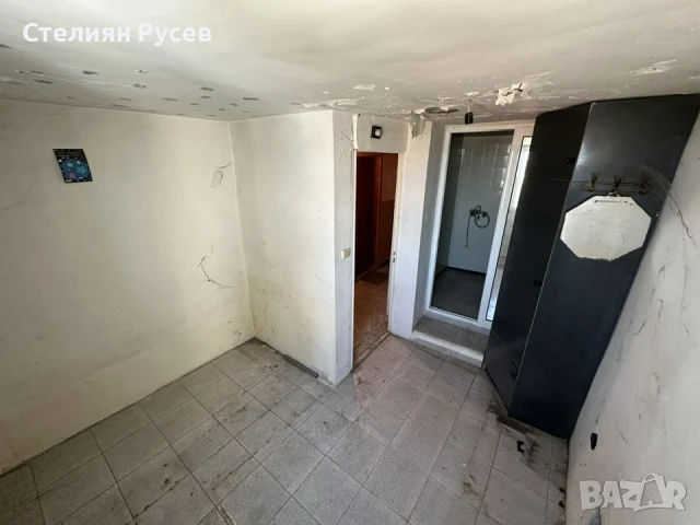 таванско помещение 10.5 кв.м - ЦЕНТЪР в гр. Силистра, етаж 7/7, ул. Плевен 24, срещу входа на училищ