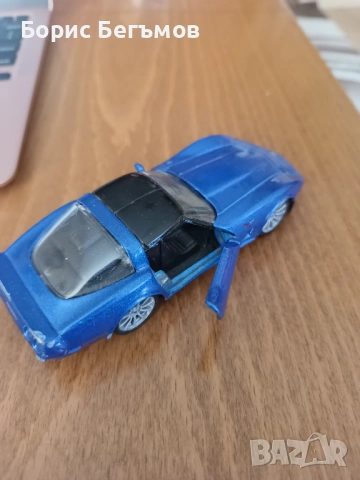 Метална количка с отварящи се врати Chevrolet Corvette 1978  1:39 , снимка 6 - Колекции - 53869129