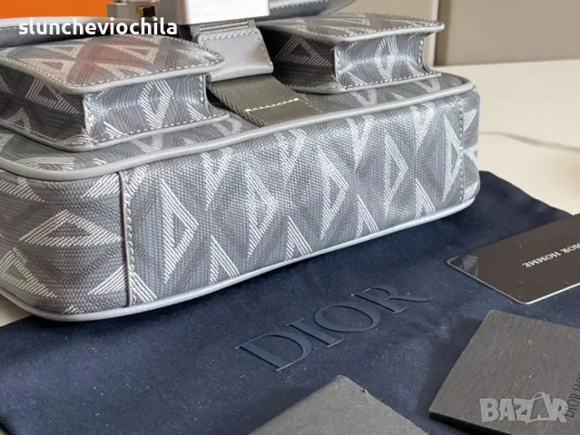 Мъжка чанта Dior Hit the Road Bag with Strap Диор, снимка 6 - Чанти - 46917540