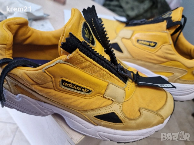 Adidas WMNS Falcon Zip дамски номер 40, снимка 2 - Маратонки - 53912900